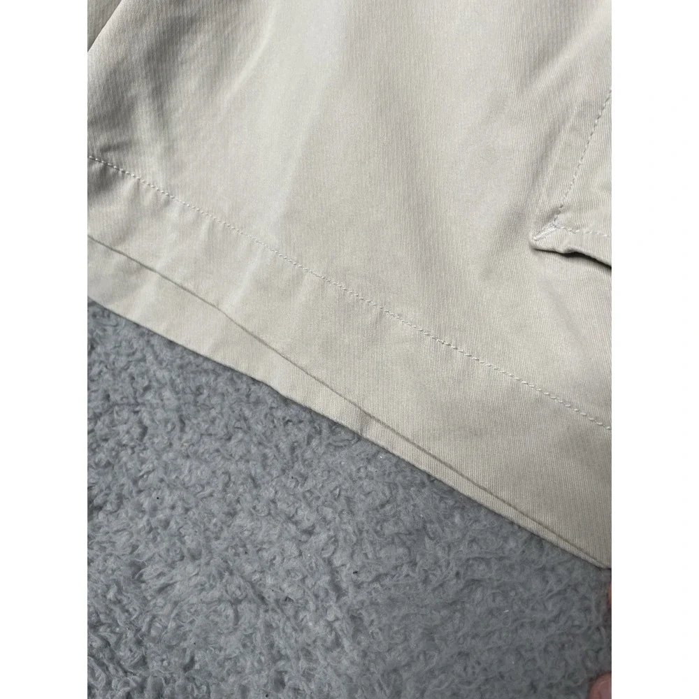Tommy Bahama Relax Cargo Shorts Mens‎ 32 Beige Tan 100% Silk Casual Performance